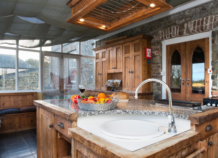 holiday cottage with pool Bude