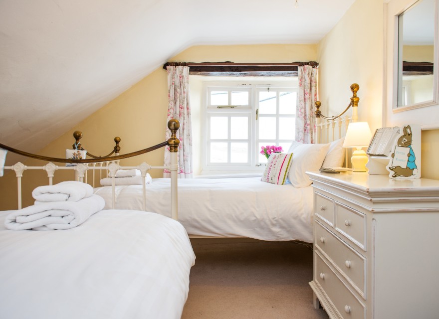 holiday cottage with pool Bude