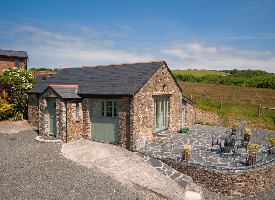 The Stables Holiday Cottage with pool in Bude, North Cornwall