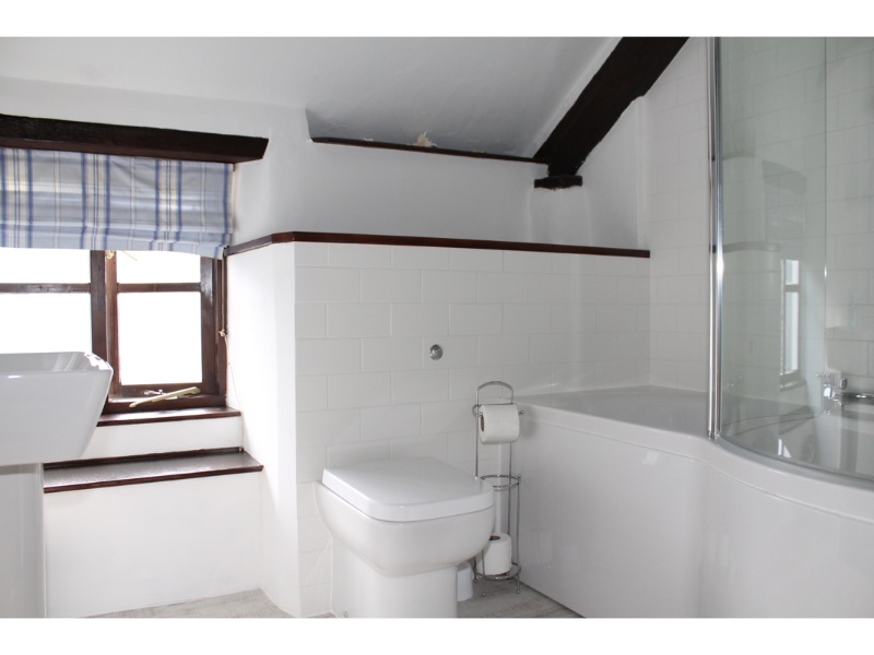 Bluebell Cottage open-plan living area - holiday cottage sleeps 10 in Bude